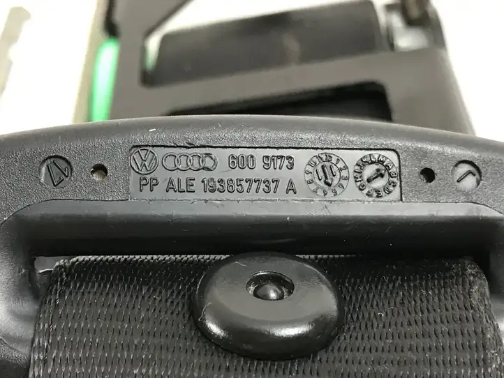 Audi A7 (2010 - 2014)  4G8857705B Передний ремень безопасности