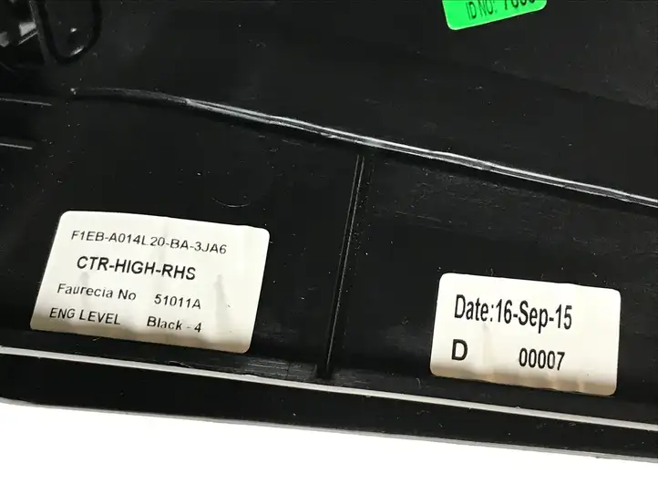 Ford Focus (2015 - 2019) F1EBA014L20BAW Центральный воздушный дефлектор — фото 3