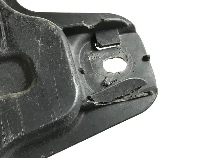 Skoda Octavia Mk3 (5E) (2013 - 2019) 5Q0825206L Защита днища задней части — фото 3