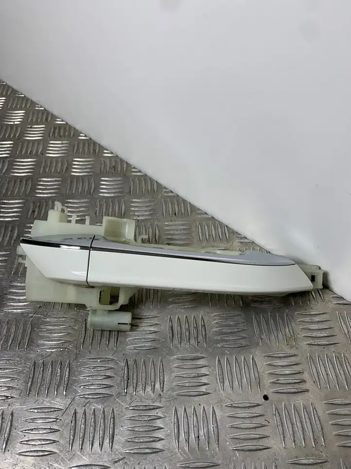 SsangYong Rexton (2017 - )   Наружная ручка