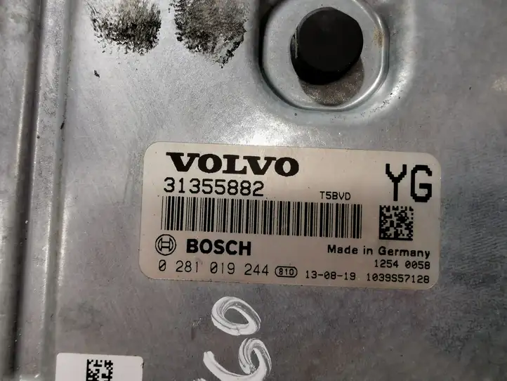 Volvo V60 (2013 - 2018) 31355882 Блок управления двигателем (ЭБУ) — фото 4