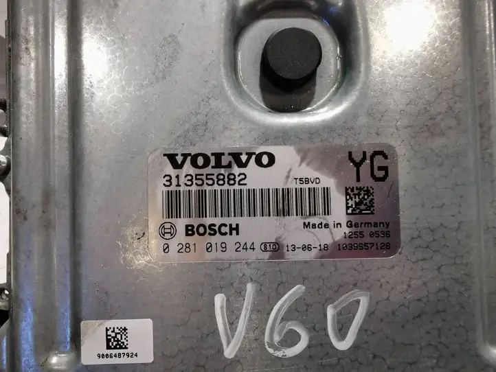 Volvo V60 (2013 - 2018) 31355882 Блок управления двигателем (ЭБУ) — фото 4
