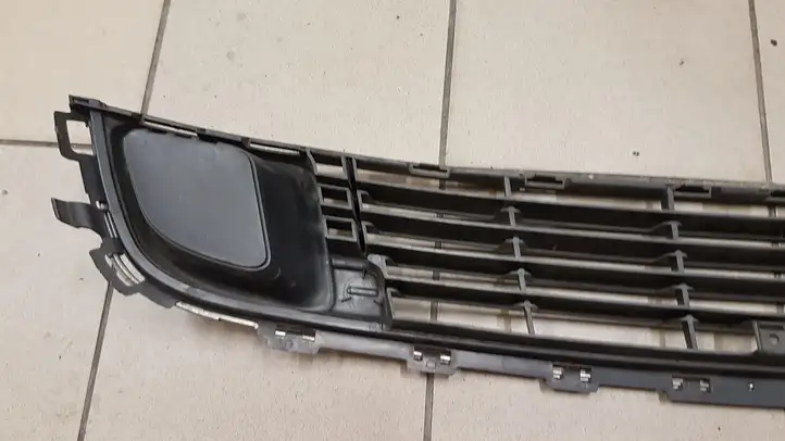 Citroen C5 (2008 - 2017) 9681052677 Передняя решетка — фото 2