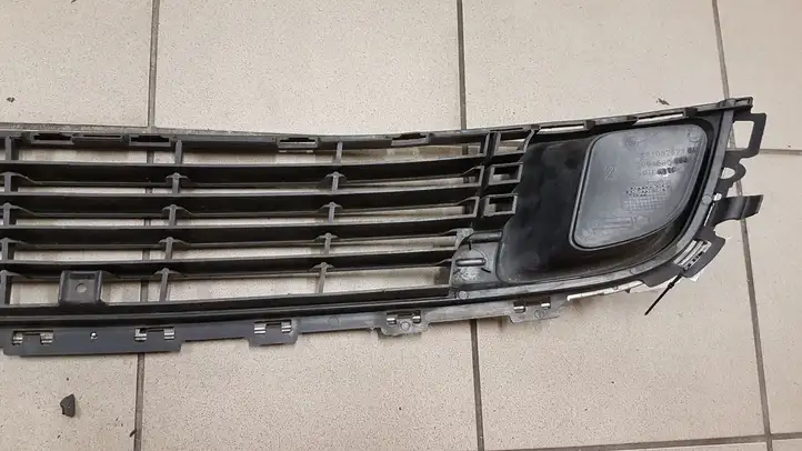Citroen C5 (2008 - 2017) 9681052677 Передняя решетка — фото 7