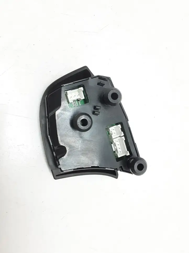 Volvo XC90 (2002 - 2006) 8637491 Кнопки на рулевом колесе — фото 3