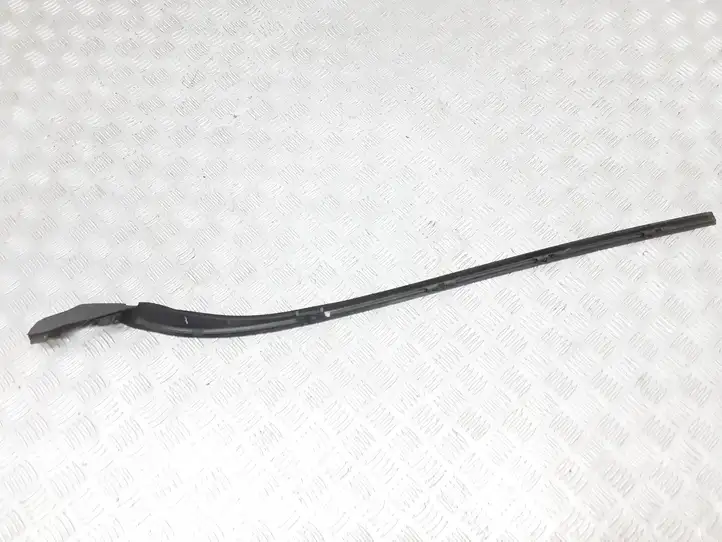 Volvo S60 (2010 - 2013) 31335865 Накладка стоек лобового стекла — фото 3