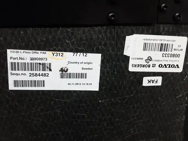 Volvo V60 (2013 - 2018) 39809973 Коврик багажника — фото 2