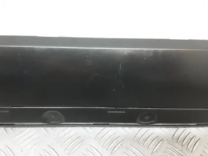 Volvo XC90 (2014 - 2019) 31448432 Молдинги задней двери — фото 4
