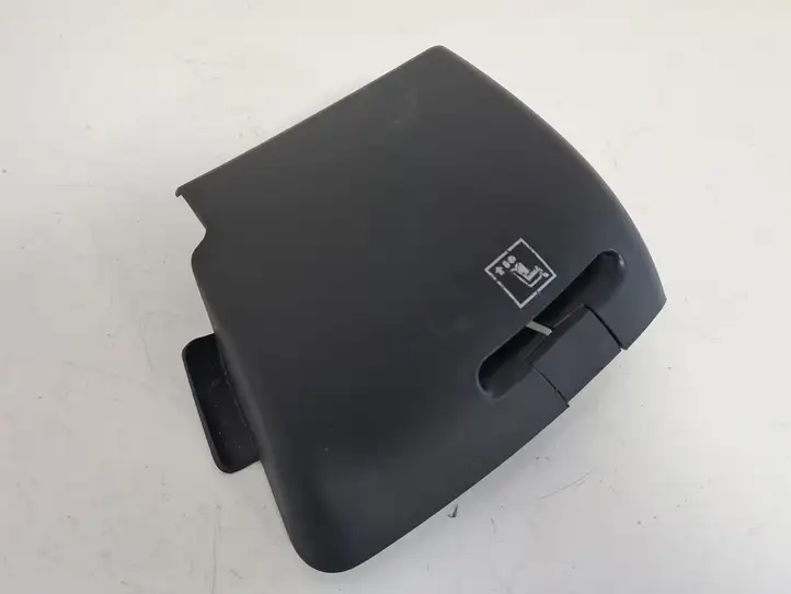 BMW 3 E46 (1998 - 2005) 51467000100 Накладка ремня безопасности — фото 1
