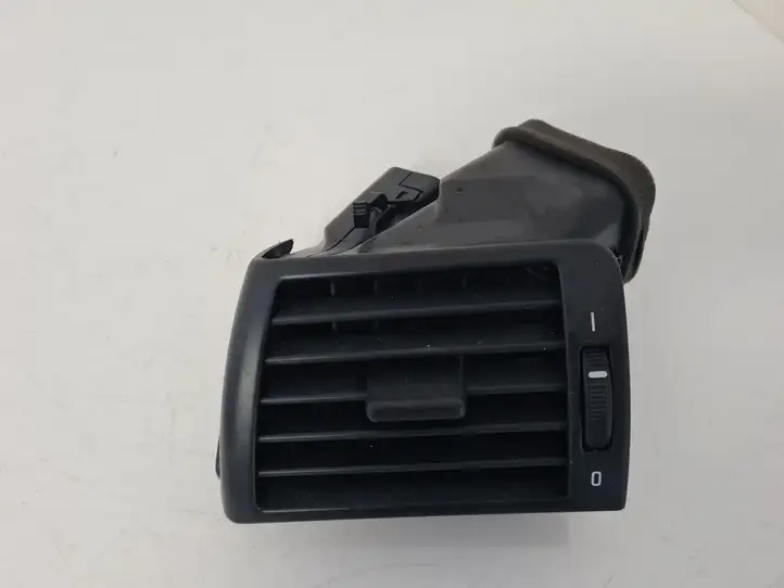 BMW 3 E46 (1998 - 2005) 64228361897 Боковой воздушный дефлектор — фото 2