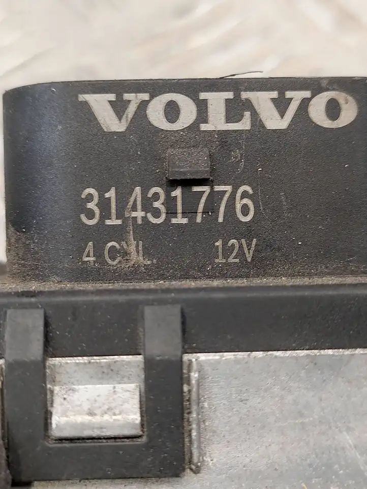 Volvo V60 (2013 - 2018) 0281003145 Реле накала свечей — фото 4