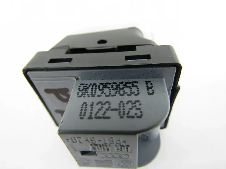 Audi A4 S4 B8 8K (2007 - 2011) Кнопка стеклоподъемников — фото 1