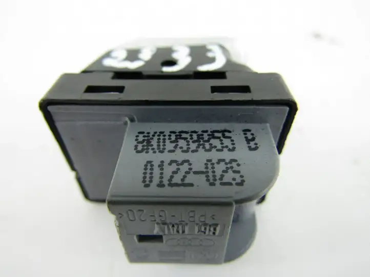 Audi A4 S4 B8 8K (2007 - 2011) Кнопка стеклоподъемников — фото 2
