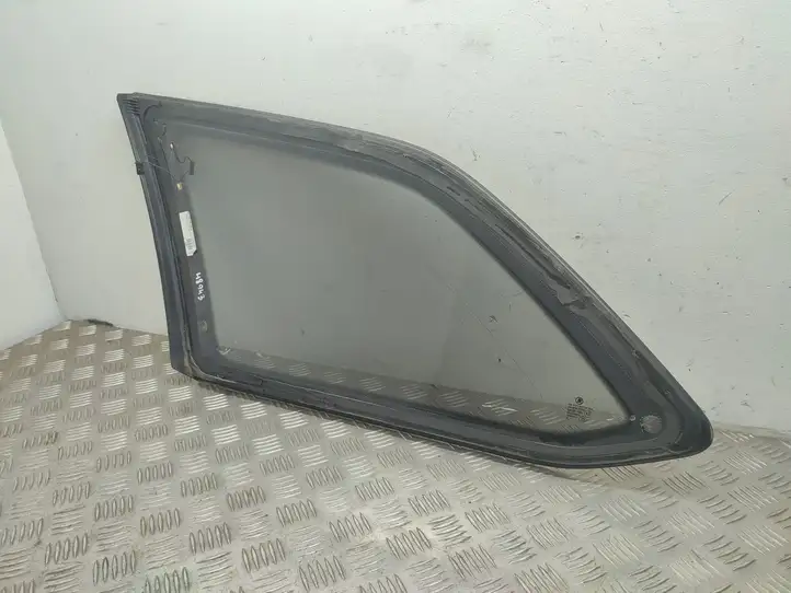 Skoda Octavia Mk3 (5E) (2013 - 2019) 5E9845298G Заднее боковое стекло — фото 2