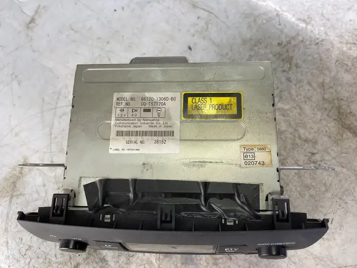Toyota Corolla Verso E121 (2001 - 2004) 8612013060 Магнитола / мультимедийная система — фото 2