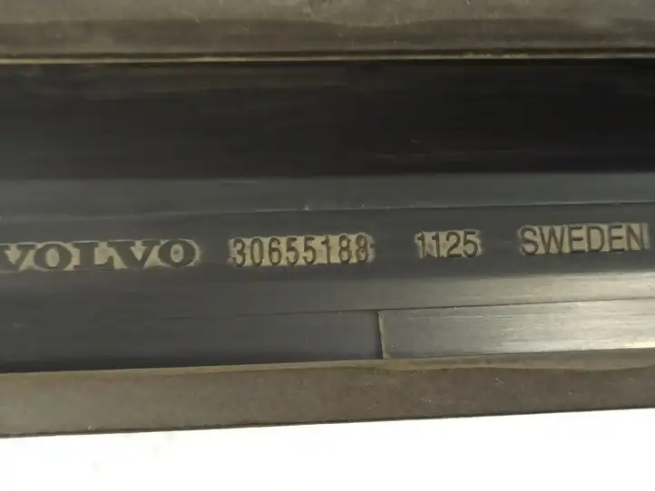 Volvo XC90 (2002 - 2006) 30698454 Молдинги задней двери — фото 3