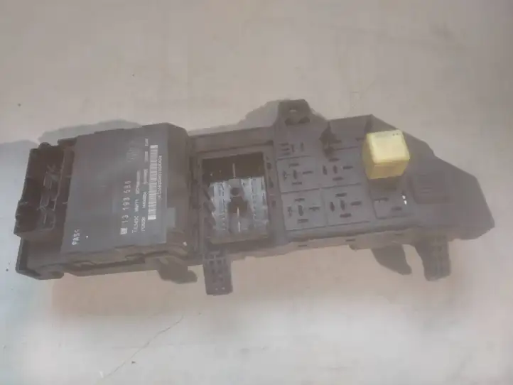 Opel Vectra (2005 - 2009)  13223679 Mодуль kомфортa