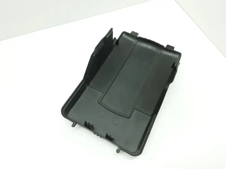 Volkswagen PASSAT B6 (2005 - 2010) 1K0915443C Крышка ящика аккумулятора — фото 2