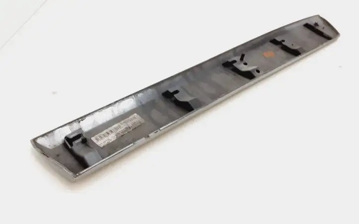 Volvo XC60 (2013 - 2017) 39821529 Молдинги задней двери — фото 2