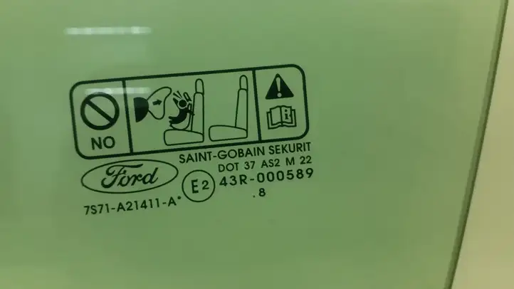 Ford Mondeo MK IV (2007 - 2014)  7S71A21411A Основное стекло передних дверей (четырехдверного автомобиля)