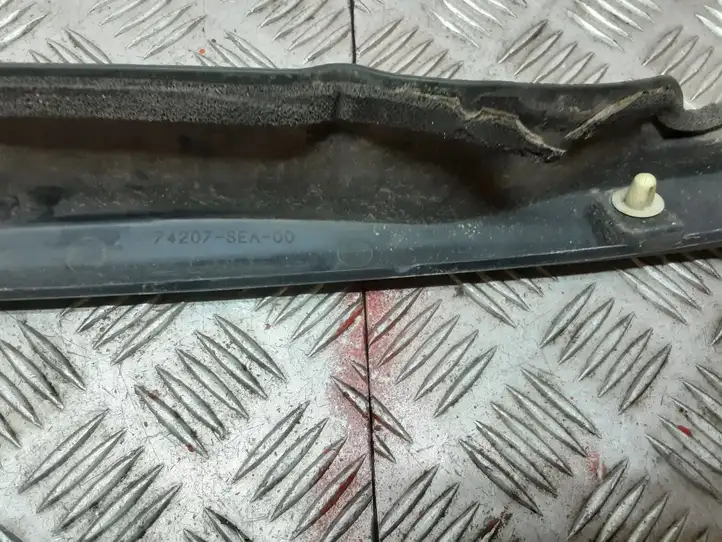 Honda Accord (2003 - 2007) 74207SEA00 Кронштейн переднего подкрылка — фото 3