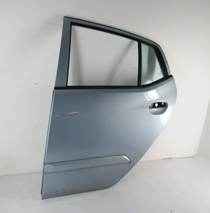Hyundai i10 (2007 - 2012) Задняя дверь — фото 3