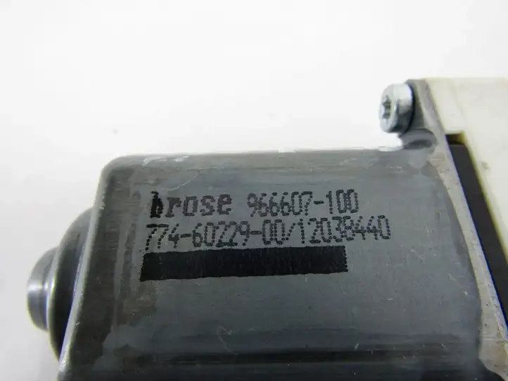 Audi A4 S4 B8 8K (2007 - 2011) Стеклоподъемник задней двери — фото 1