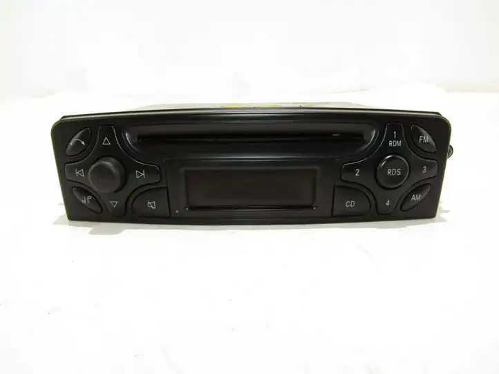 Mercedes-Benz C W203 (2000 - 2007) Магнитола / мультимедийная система — фото 8