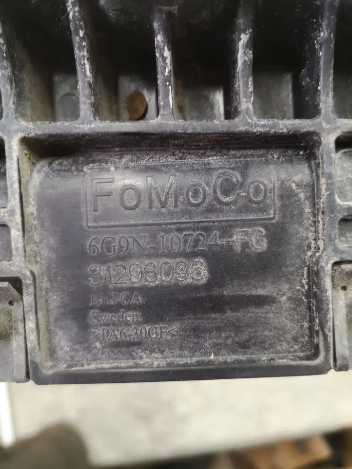 Volvo S60 (2013 - 2018) 31298096 Держатель аккумулятора — фото 2