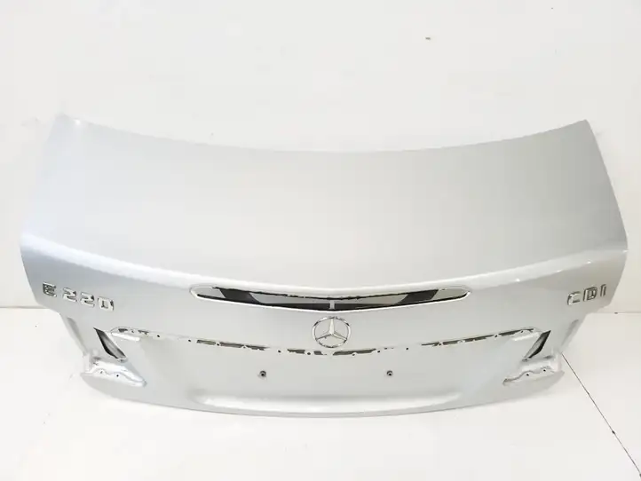 Mercedes-Benz E C207 W207 (2009 - 2017) A2077500175 Крышка багажника — фото 3