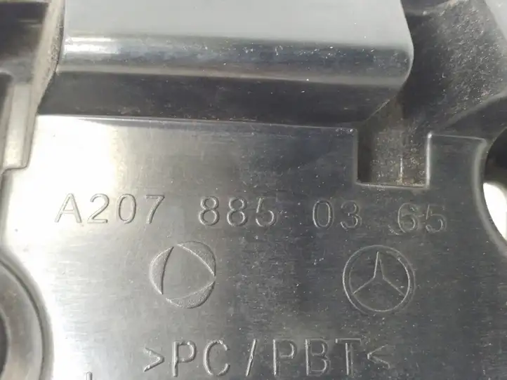 Mercedes-Benz E C207 W207 (2009 - 2017) A2078850365 Кронштейн заднего бампера — фото 2