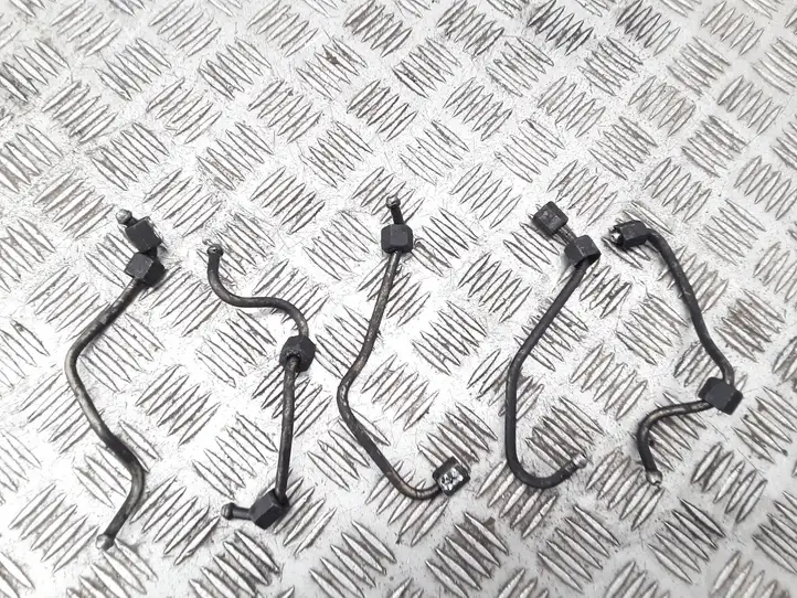 Peugeot 307 CC (2001 - 2005) Трубка подачи топлива в форсунки — фото 5