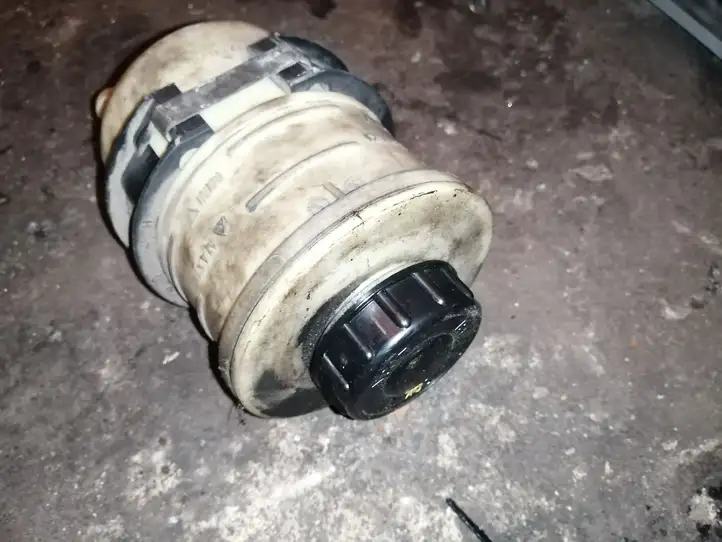 Renault Trafic II (X83) (2002 - 2014) 7700782884 Бачок ГУР — фото 2