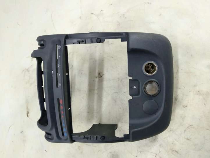 993790002 Smart ForTwo I Panelės apdailos skydas (centrinis)