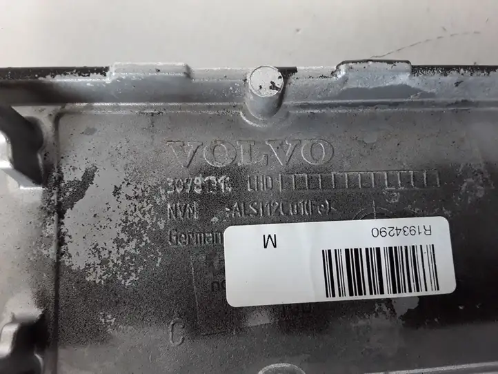 Volvo XC70 (2007 - 2013) Отделка внутренней панели салона — фото 2