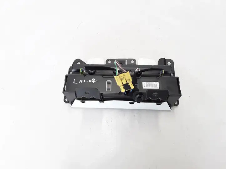 Renault Laguna III (2007 - 2015) 985250002R Подушка безопасности пассажира — фото 3