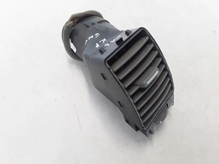 Renault Laguna II (2001 - 2005) 7701051061 Боковой воздушный дефлектор — фото 2