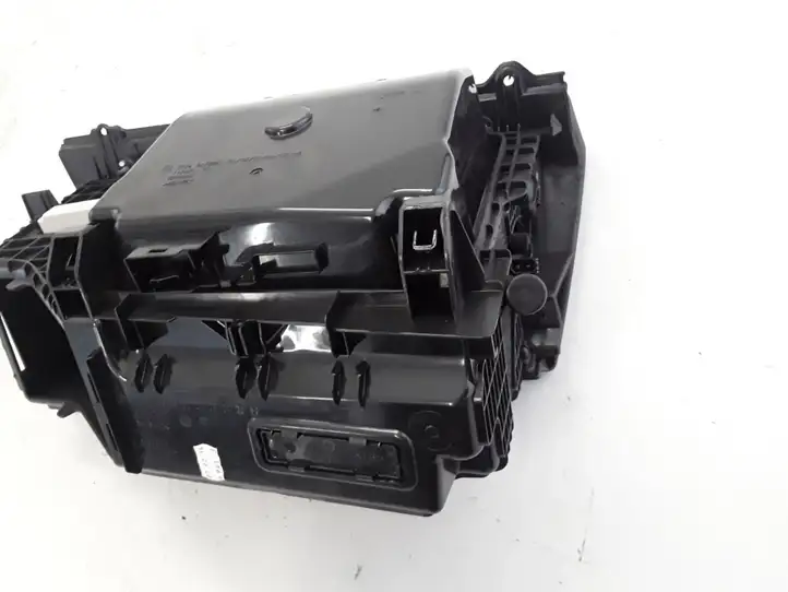 BMW 5 F10 F11 (2009 - 2016) 51169173907 Вещевой ящик — фото 4