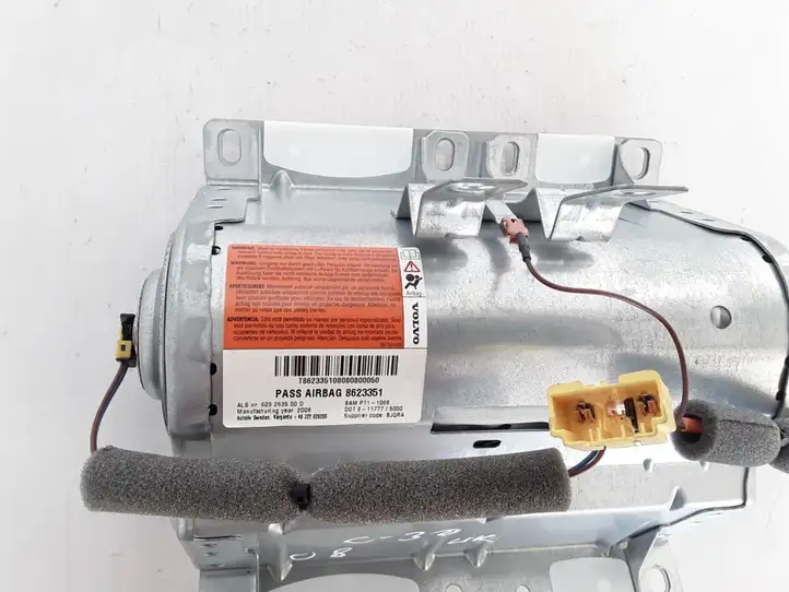 Volvo C30 (2007 - 2010) 8623351 Подушка безопасности пассажира — фото 2