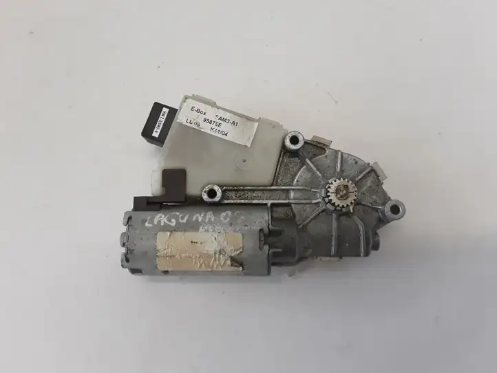 Renault Laguna (2001 - 2005)  7701050169 Двигатель привода люка-крыши