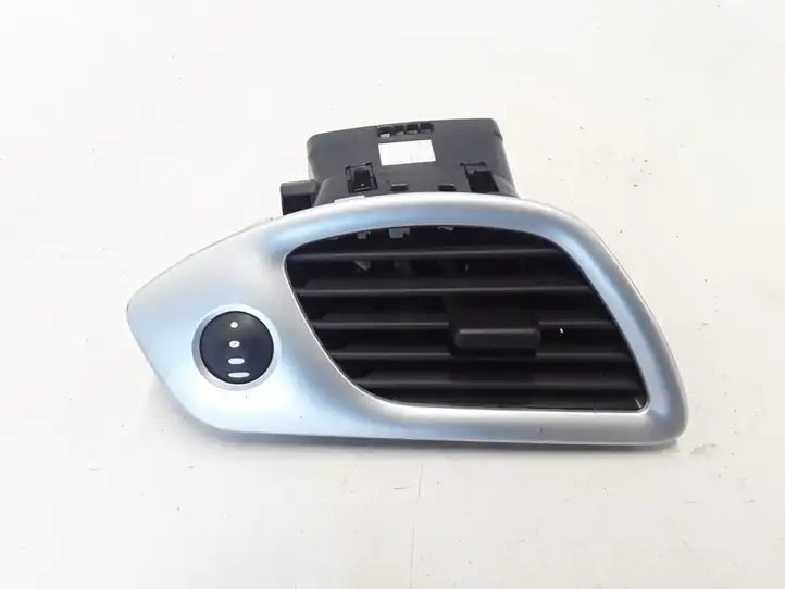 Renault Scenic III - Grand scenic III (2009 - 2016) 687613350R Боковой воздушный дефлектор — фото 1