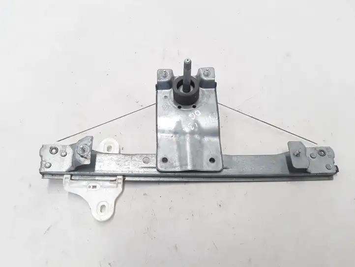 Renault Clio IV (2012 - 2019)  827003722R  Механизм для электрического подъема окон задней двери (без двигателя)