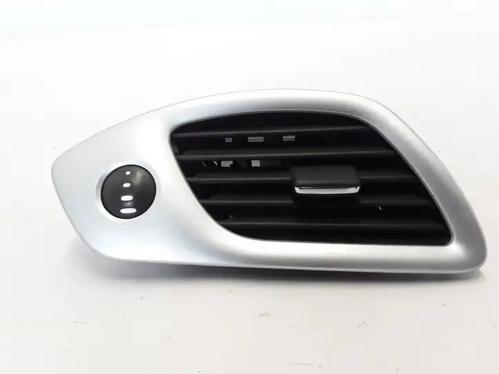 Renault Scenic III - Grand scenic III (2009 - 2016) 687613373R Боковой воздушный дефлектор — фото 1