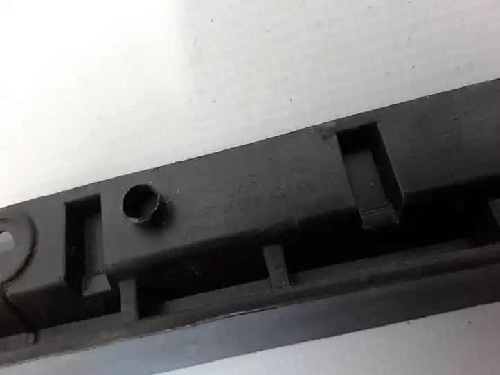 Renault Fluence (2009 - 2013)  638213482R Держатель крыла