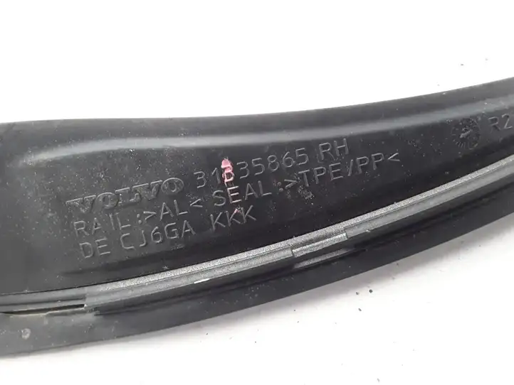 Volvo S60 (2013 - 2018) 31335865 Накладка стоек лобового стекла — фото 3