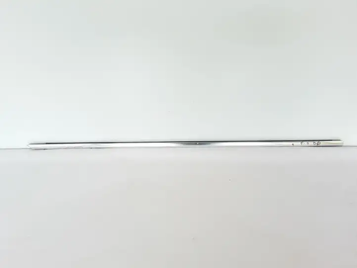 BMW 5 F10 F11 (2009 - 2016) 7182276 Накладка стекла передней двери — фото 1