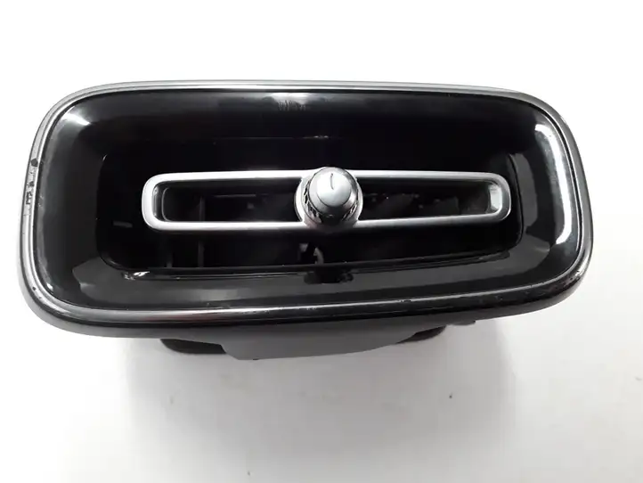 Volvo XC40 (2017 - ) 31442626 Боковой воздушный дефлектор — фото 1