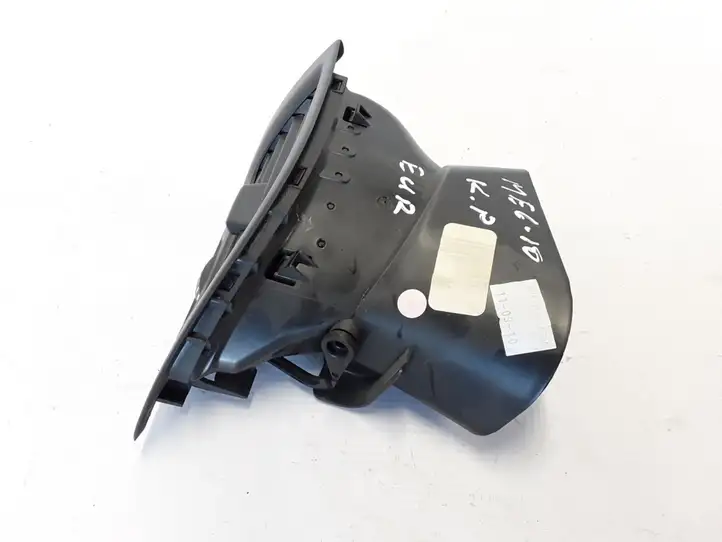 Renault Megane III (2009 - 2016) 687618845R Боковой воздушный дефлектор — фото 4
