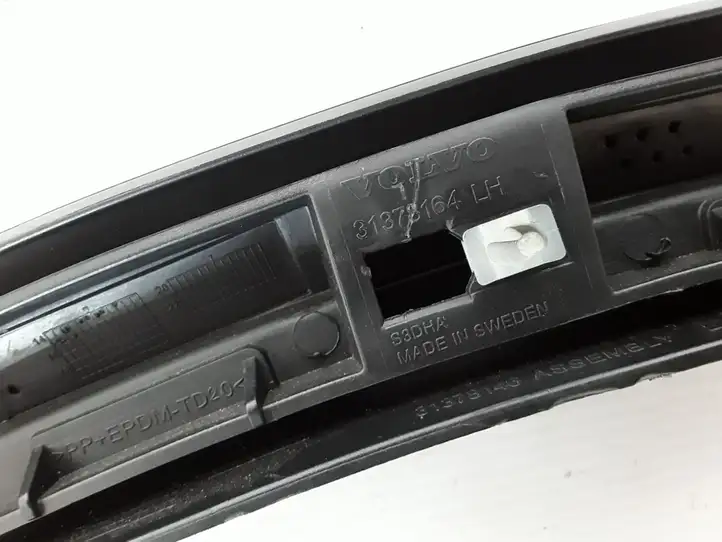 Volvo XC90 (2014 - 2019) 31378164 Молдинг крыла — фото 3