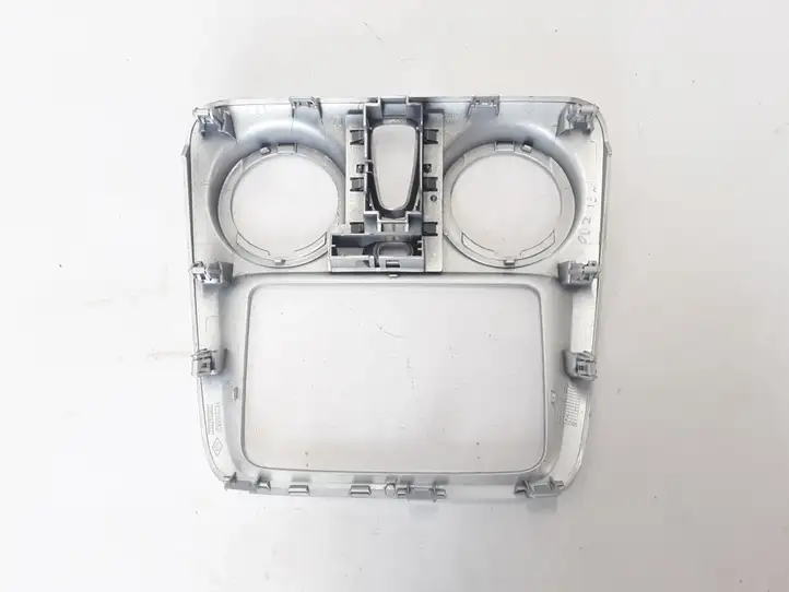 Dacia Lodgy (2012 - 2021)  682606882R Отделка внутренней панели